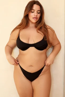 Black West Coast Underwire Super Cheeky Set