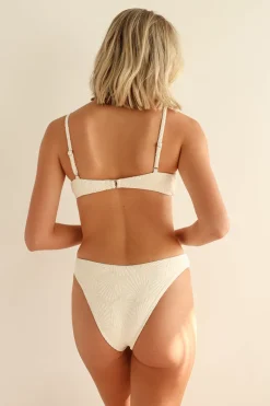 Gardenia Seashell Triangle Cheeky Set