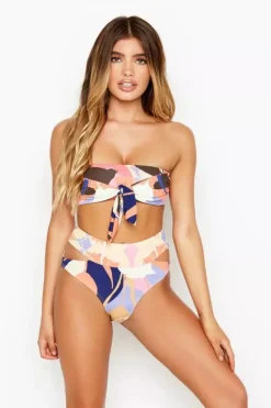 Ris-k Brand Swell Top